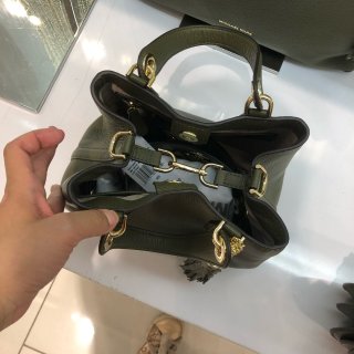 Michael Kors 迈克.科尔斯