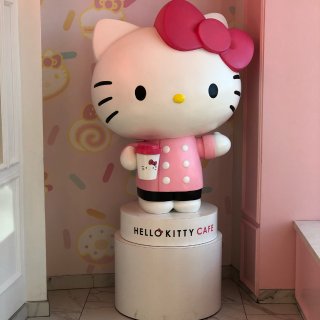 Hello Kitty Cafe | I...