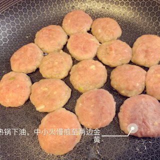 【宝宝饭馆】牛肉土豆饼，又香又软营养足的...