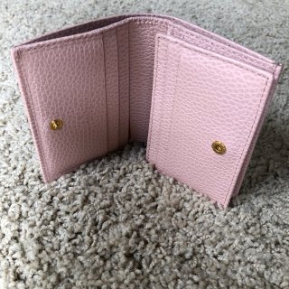 这个粉金小钱包是是打折的时候买的...