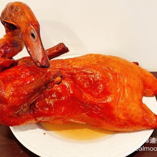 跟我一起吃家常版北京烤鸭😋...