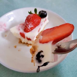 宅家甜品DIY | 酸奶草莓蛋糕...