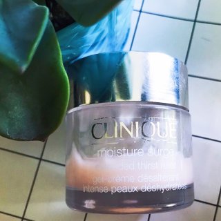 Clinique 倩碧