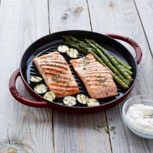 $63.96 (原价$229.00) Staub 平底煎锅 10.5吋