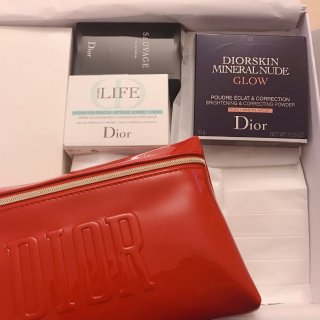 Dior官网超美包装超多小礼物~...