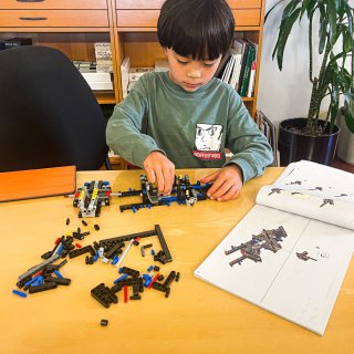Lego让娃距离工科男更进一步🤣🤣🤣...