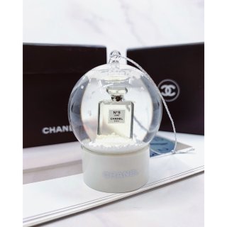 Chanel 迷你水晶球🔮挂件...