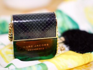 Marc Jacobs| 包包一秒变香水