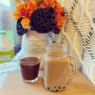 🍵秋天的第一杯热奶茶🍵...