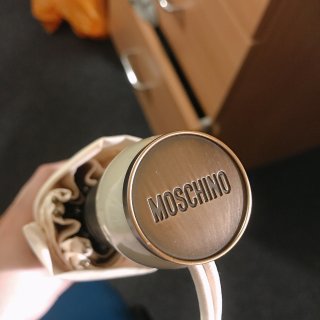Moschino 莫斯奇诺