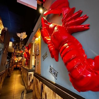 史登岛新开网红，美式海鲜酒吧餐厅打卡...