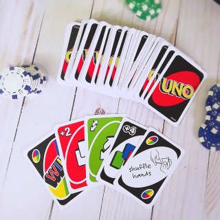 UNO 卡牌