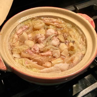 五花肉白菜锅：清甜真是种美好的滋味！😋...