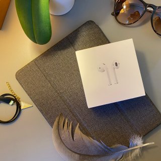 Amazon.com: Apple AirPods 耳機