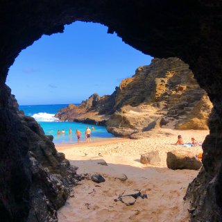 夏威夷超隐㊙️小众海滩-别有洞天的世界✨...