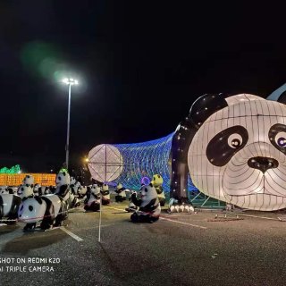 法拉盛球场的Hollow panda f...