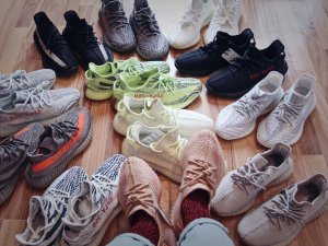 【Sneakers】你的第一双Yeedy 350是什么？