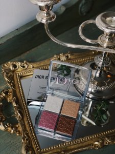 Dior高光盘 | 细腻如珍珠粉般的柔光✨