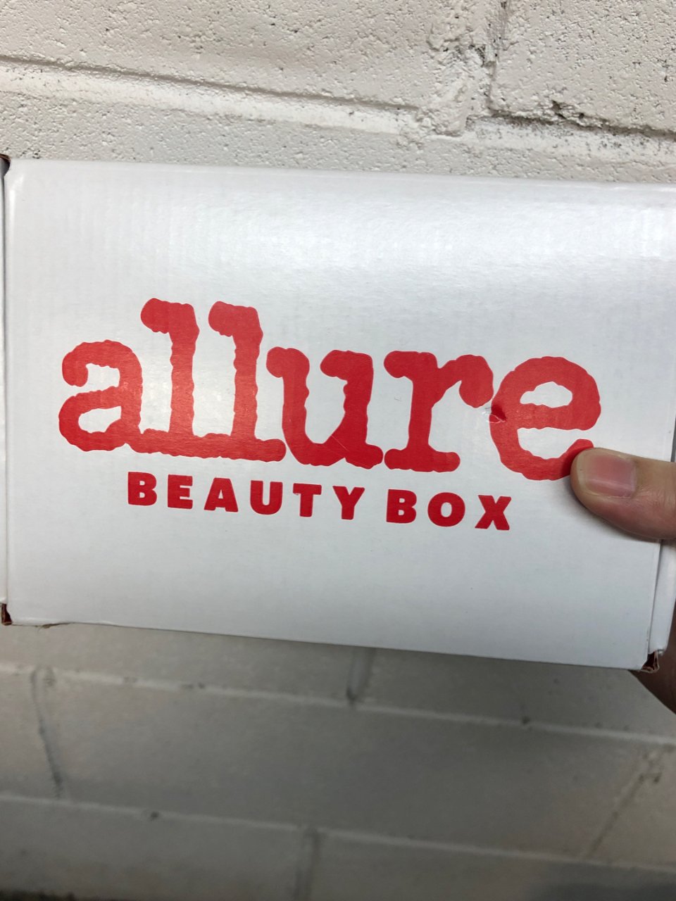 Allure beauty盒子