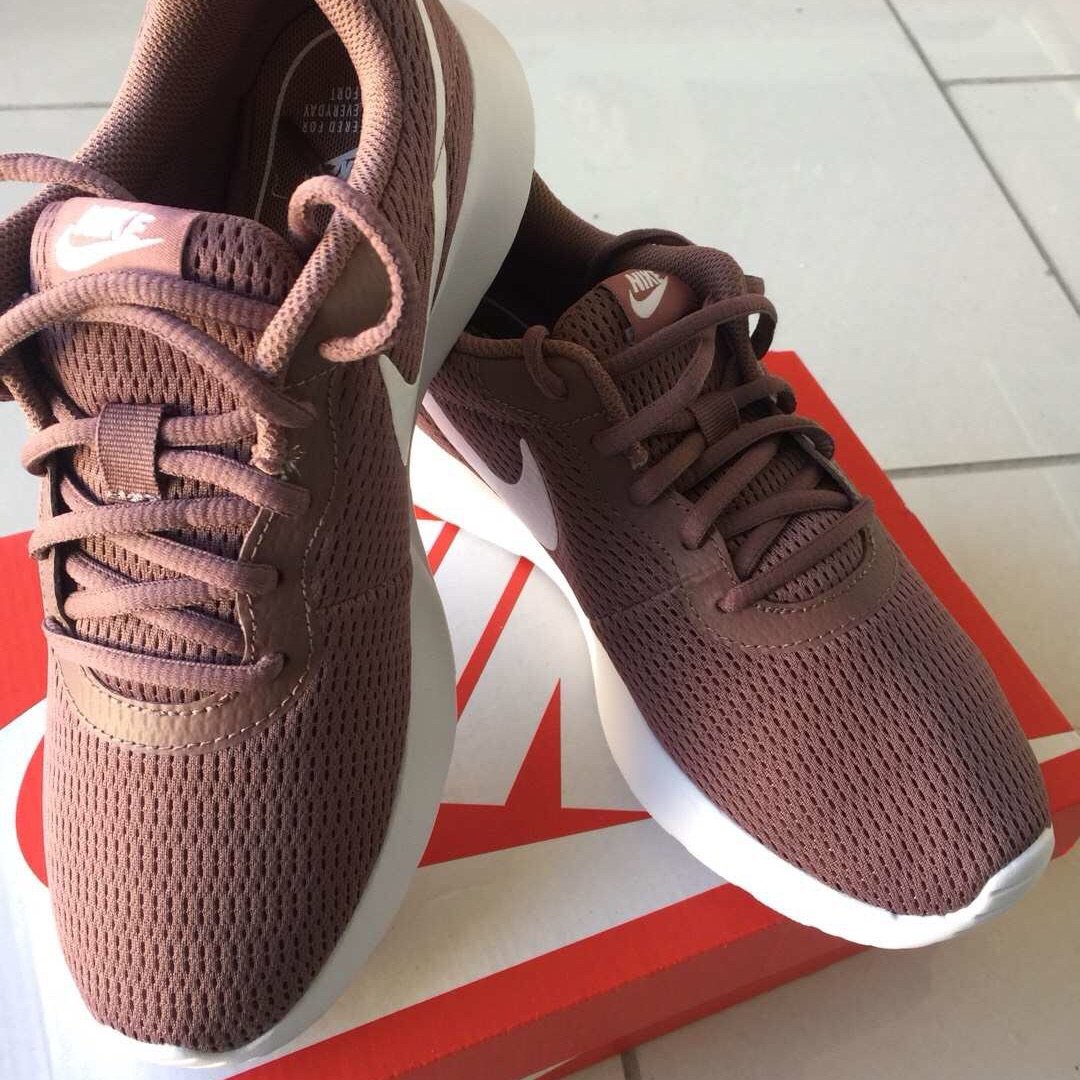 Nike 耐克
