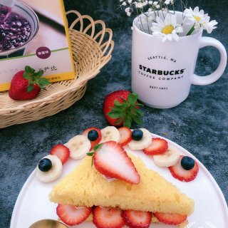 低糖早餐：魔芋代餐粥➕草莓🍓三明治🥪...