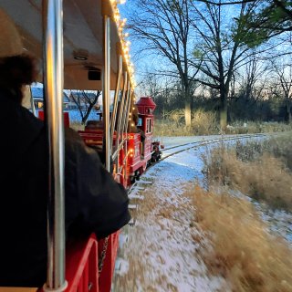 聖誕節日小火車🚂🎄🎅🏻｜芝加哥近郊遛娃好...