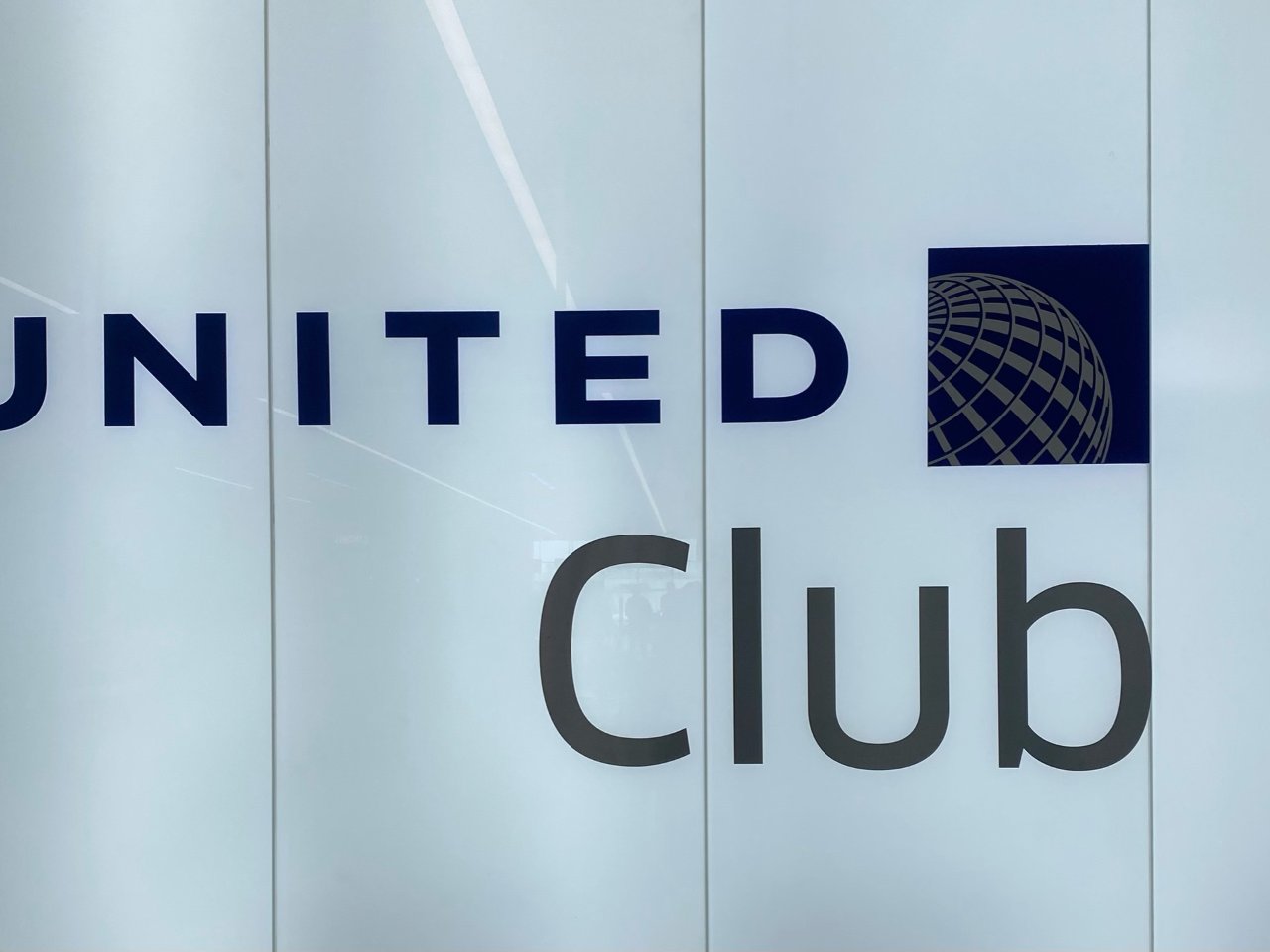 United Club LAX 候机体验...