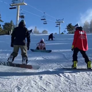第一次滑雪🏂打卡成功 今年的感恩节在大熊...