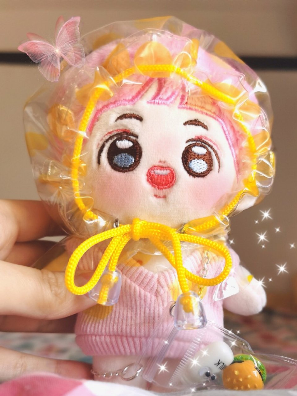 粉色黄色娃娃