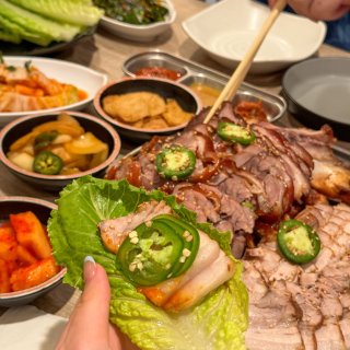 Fortlee宝藏韩餐！猪蹄+菜包肉！...