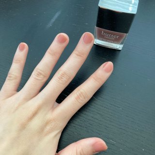 Butter London Toff指甲...