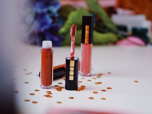 Mini Pat唇釉👄 Glossy Lip