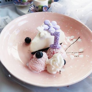 酸奶慕斯蛋糕🎂㊗️君君生日快乐哦...