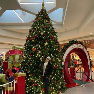 Mall里的圣诞🎄氛围 逛吃逛吃🎉...