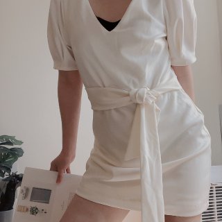夏日🌞裙子特辑｜一条本该优雅知性的白裙子...