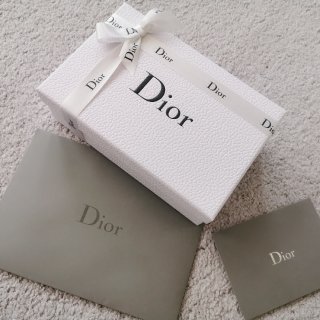 Dior又一单～买💅送💄...