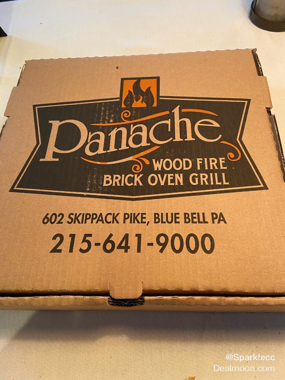Panache披萨远近闻名...