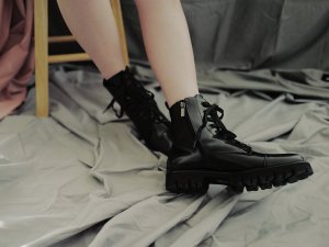 【Pedder Red微众测】｜ 酷女孩必备马丁靴