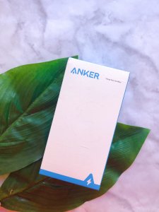 Anker ⭐ PowerWave 10W Qi 无线充电器