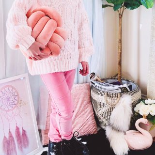一身粉嫩的Zara 童装，今天是“温油”...
