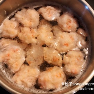 东北人都懂的鲜❗️萝卜丝虾丸汤，附自制虾...