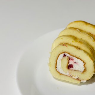 🔔甜点时间——草莓蛋糕卷🍰...