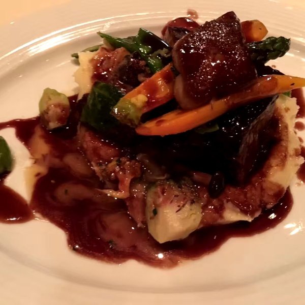 Plat de Côtes de Boeuf Braisés