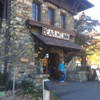 Bear Mountain,熊山