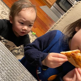 爱吃披萨🍕的小宝贝...