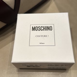 Moschino 髪夾