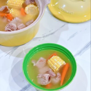 晚餐小饭桌：天麻玉米排骨汤...