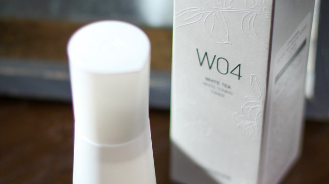 让肌肤喝饱茶！Cosmetea白茶美白提亮柔肤水