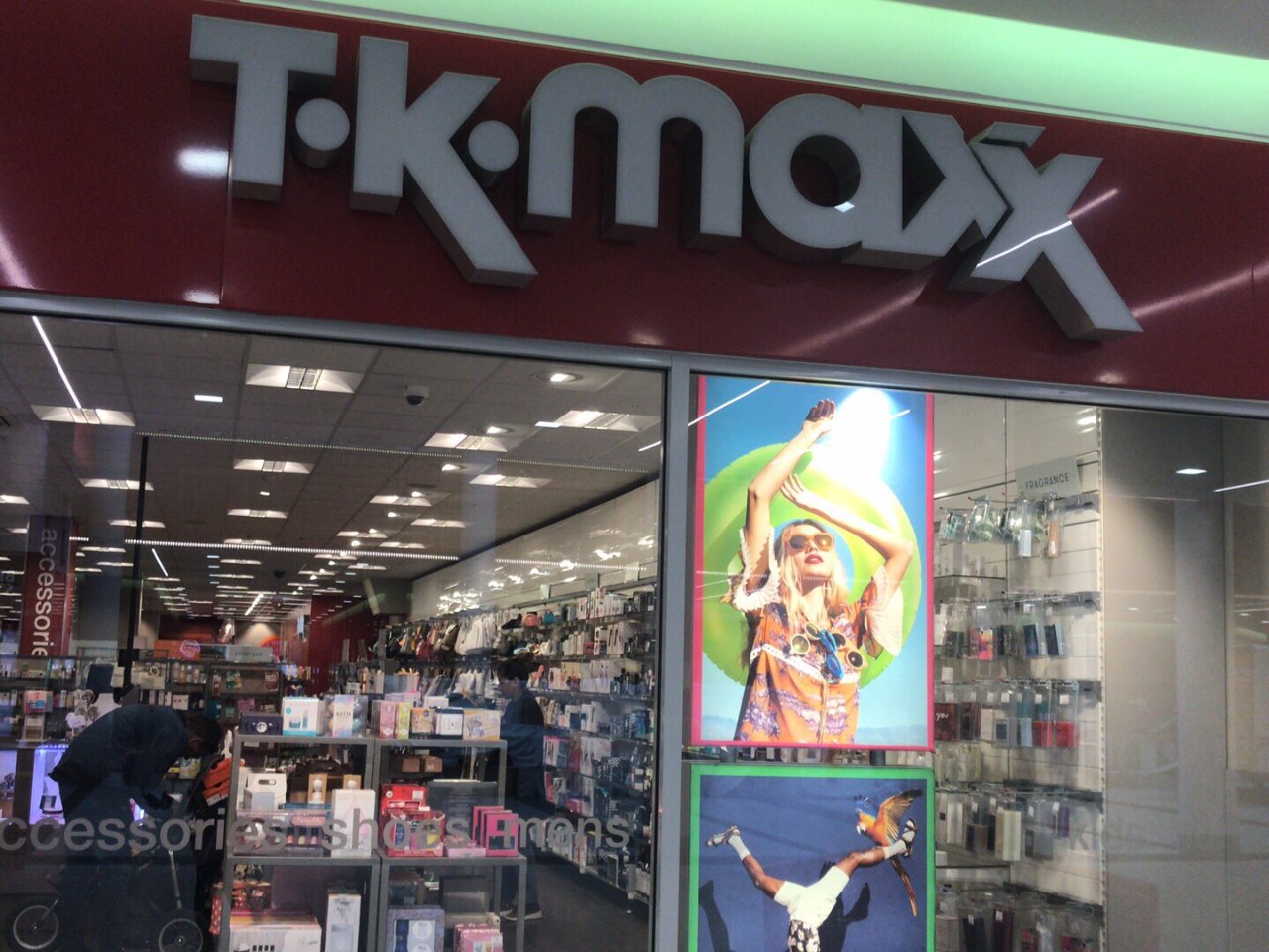 在美国逛TJMaxx，在英国逛TKMax...