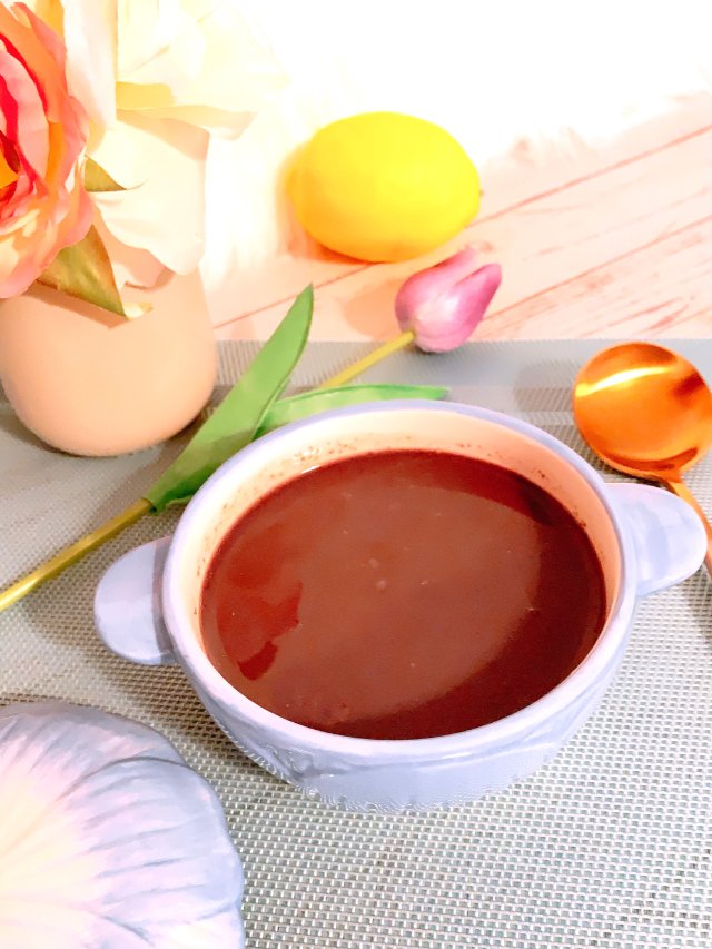 九阳豆浆机做出香浓滑腻的黑芝麻糊